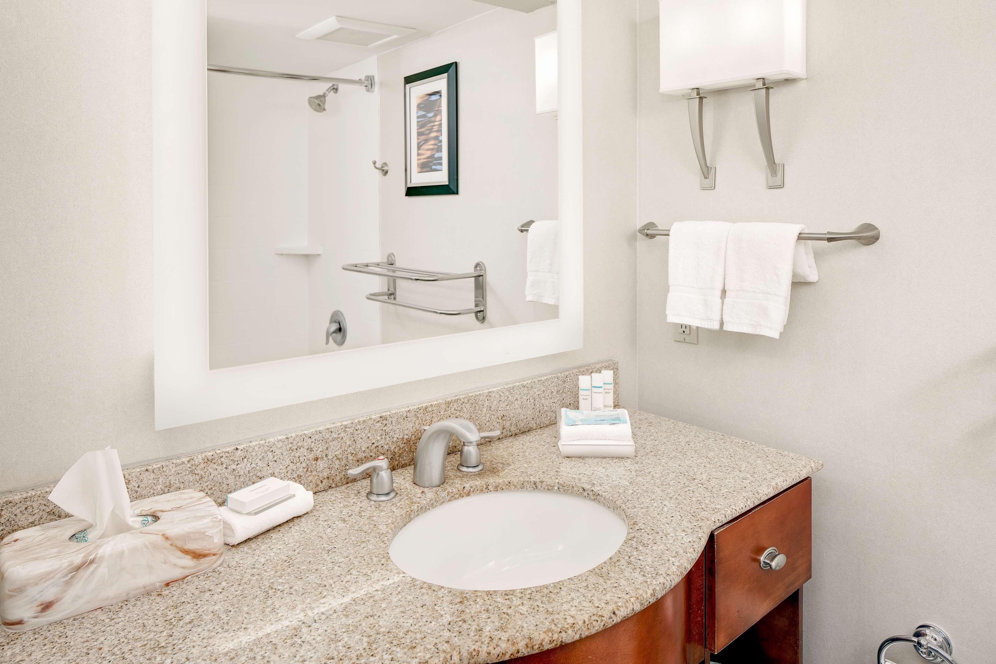 Homewood Suites By Hilton Raleigh/Кэри Экстерьер фото