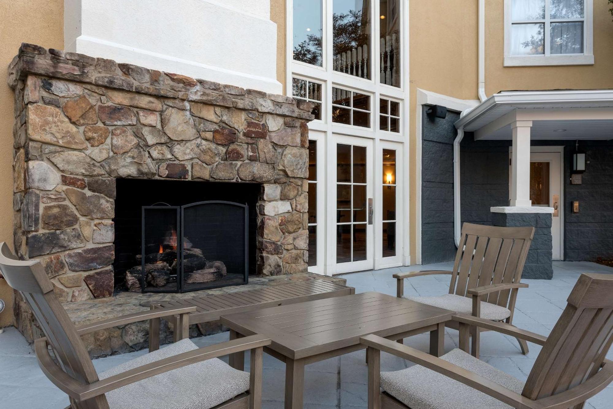 Homewood Suites By Hilton Raleigh/Кэри Экстерьер фото